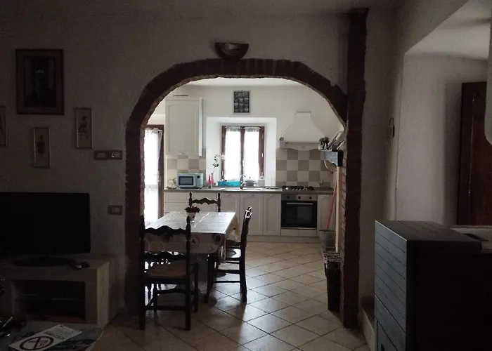 Il Podere Di Massi 컨트리하우스 *